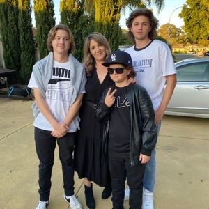 Meet your Posher, Helen